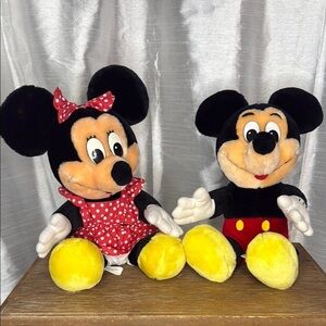 Mickey & Minnie Mouse Vintage 16” Disneyland Walt Disney World Plush Dolls